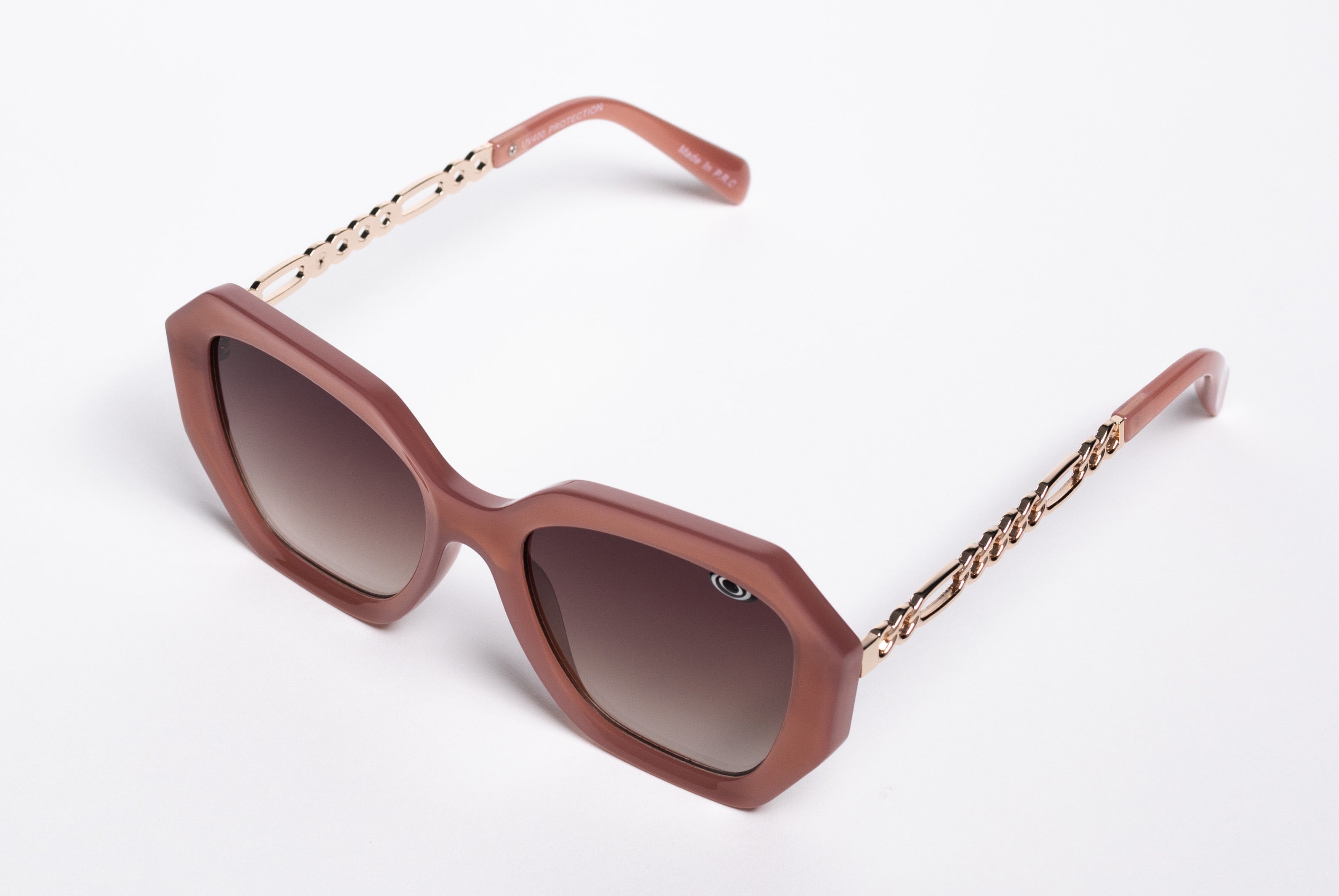 Yani: Gafas de Sol