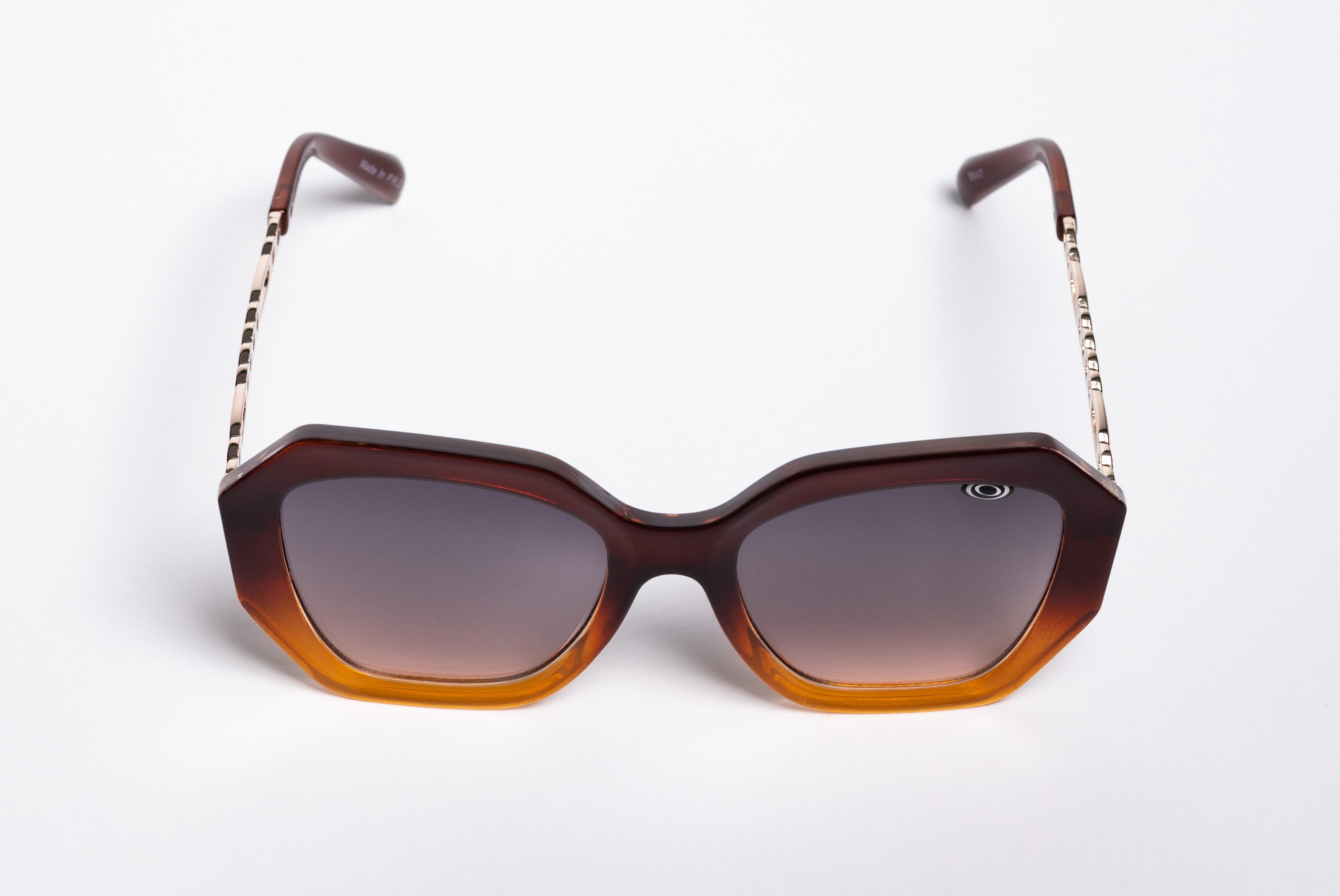 Yani: Gafas de Sol