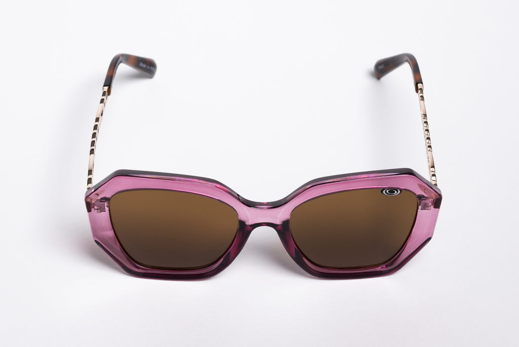 Yani: Gafas de Sol