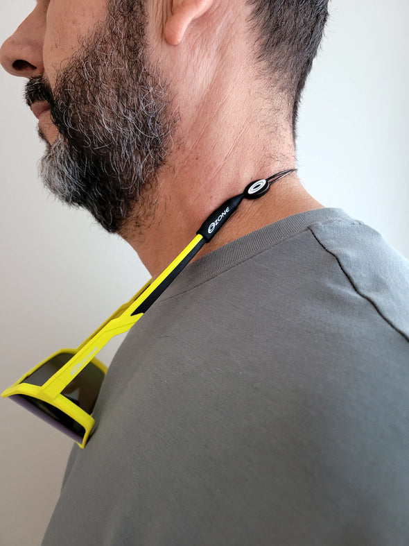 Adjustable metal cable with white logo