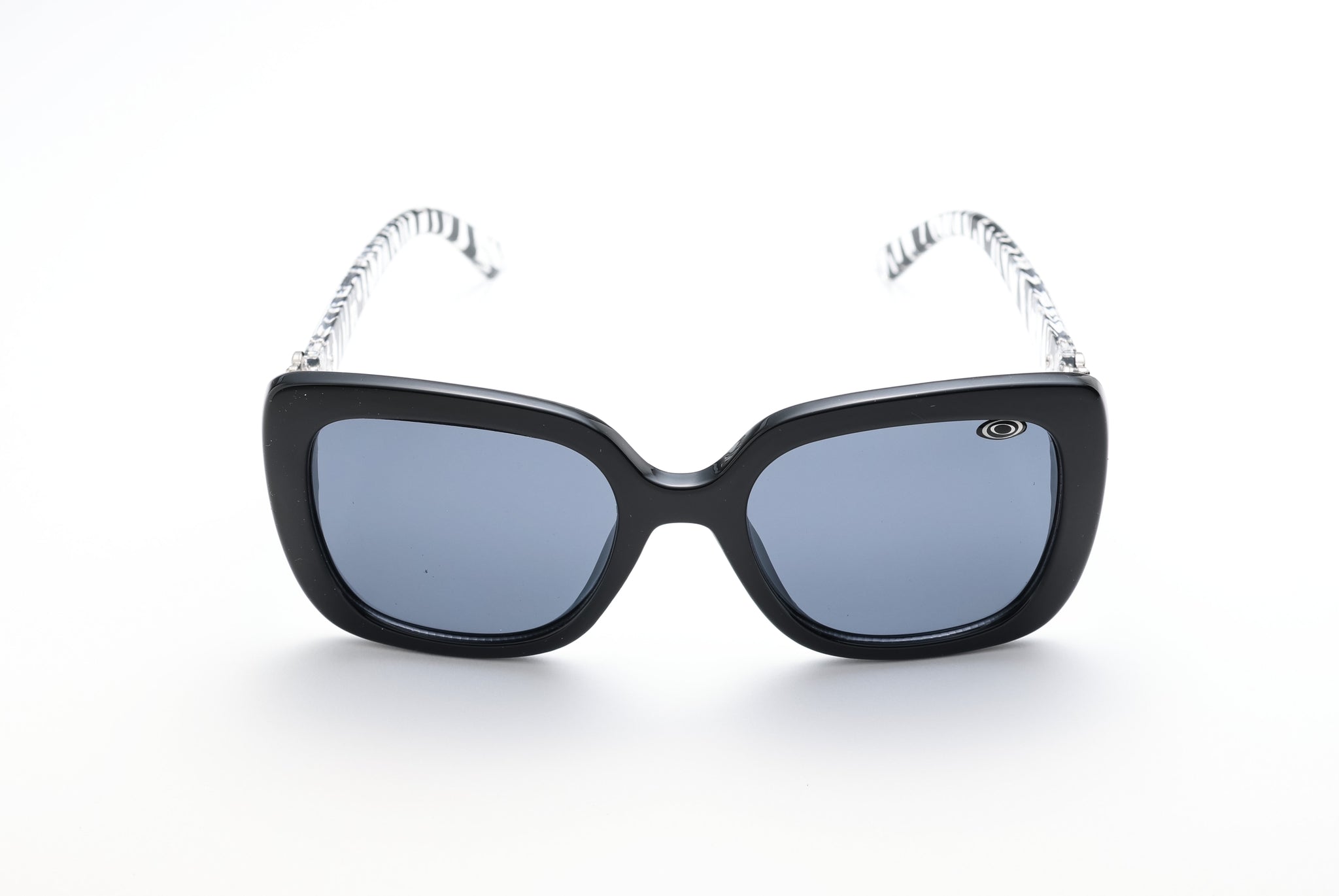 Tanya: Gafas de Sol