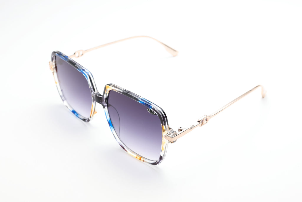 Rosi: Gafas de Sol
