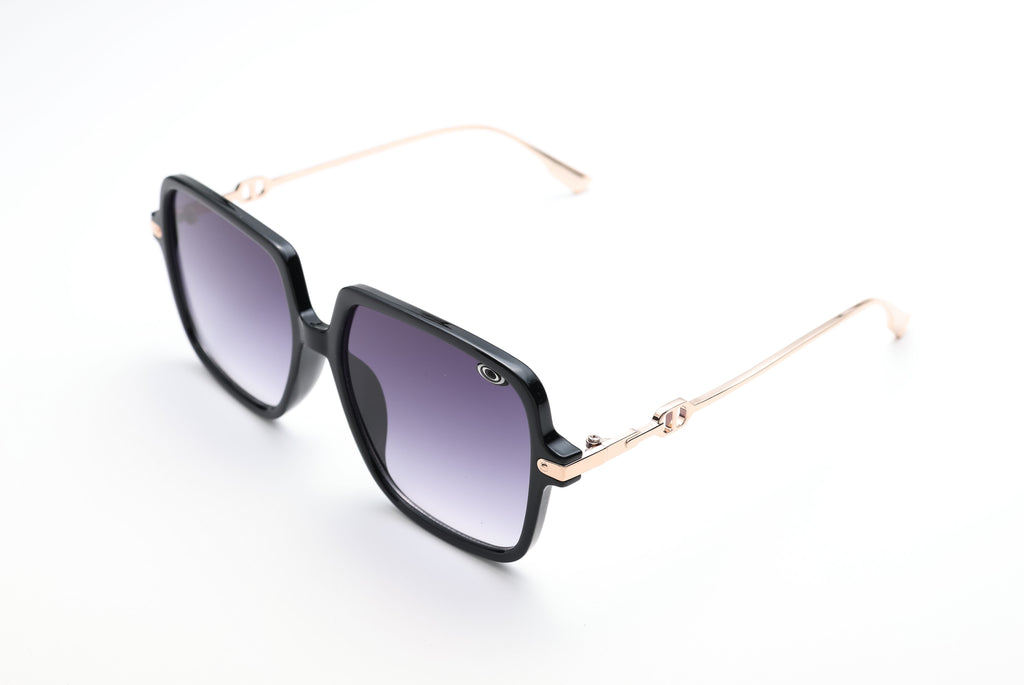 Rosi: Gafas de Sol